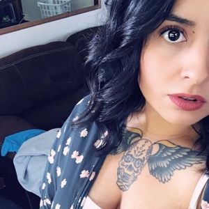 Meet your Posher, Beatriz